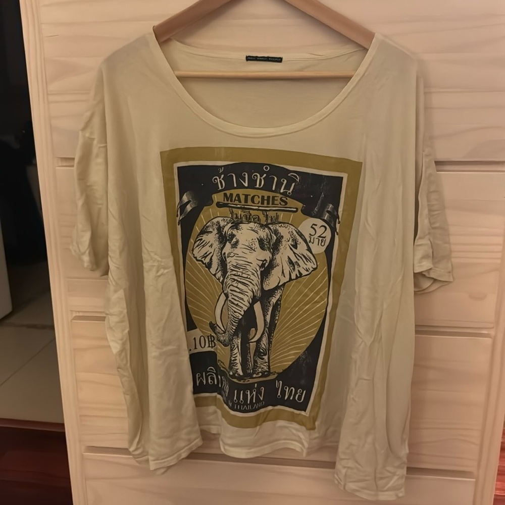 Truly Madly Deeply Cream Graphic Elephant Short Sleeve Tee